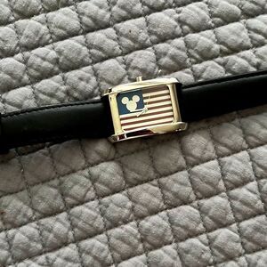 Disney Vintage Mickey Mouse USA Flag Watch - Working! New Battery 12/11/24 EUC
